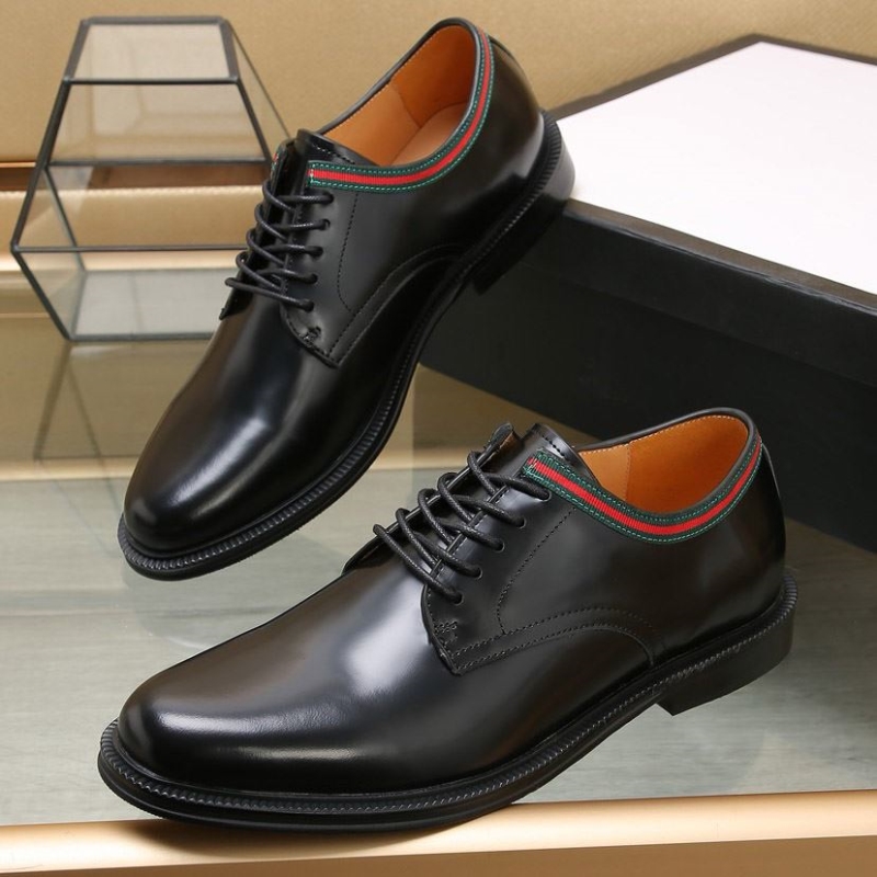 G*u*i leather shoes